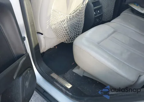 2013 Cadillac Srx Luxury Collection z USA, uszkodzony, nr VIN 3GYFNCE36DS576412